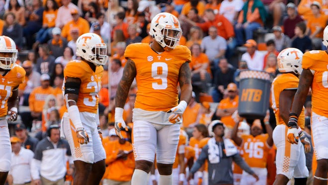 16. *Trade with Baltimore Ravens* Detroit Lions — Derek Barnett, DE, Tennessee: How productive was Barnett for the Vols? He broke Reggie White's school sack record, so enough said. A better football player than athlete, his hard-working style would play well in Detroit and be a boon to the Lions' D-line — maybe even so much so that GM Bob Quinn might be willing to part with a mid-round pick to move into position for Barnett.