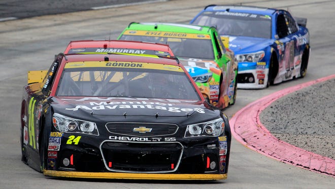 Gordon leads the pack on his way to winning the Goody's Headache Relief Shot 500 at Martinsville Speedway on Nov. 1, 2015.