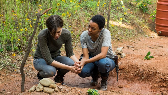 Lauren Cohan as Maggie Greene, Sonequa Martin-Green as Sasha Williams - The Walking Dead _ Season 7, Episode 5 - Photo Credit: Gene Page/AMC