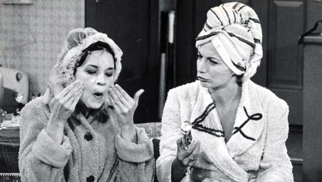 Garry Marshall's sister Penny Marshall (right) and Cindy Williams starred in the '70s sitcom 'Laverne & Shirley.'