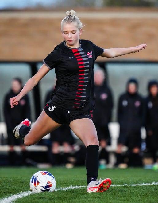 Muskego's Elsa Maurer (3) lines up a kick during the match at home against Waunakee, Friday, April 19, 2024.
